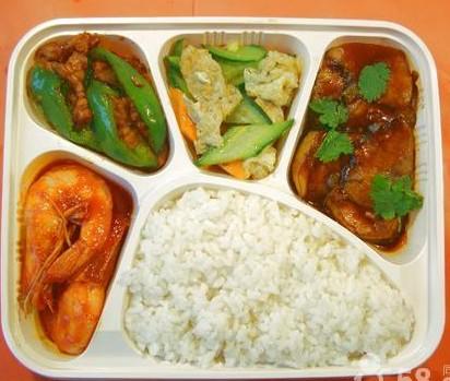 綠閩餐飲管理 以9元快餐配送撬動食堂外包市場，構筑品牌管理新生態